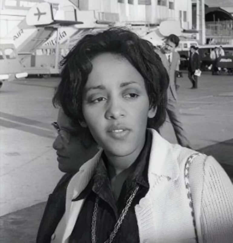 Abstrak-Evinha-Cartão-postal