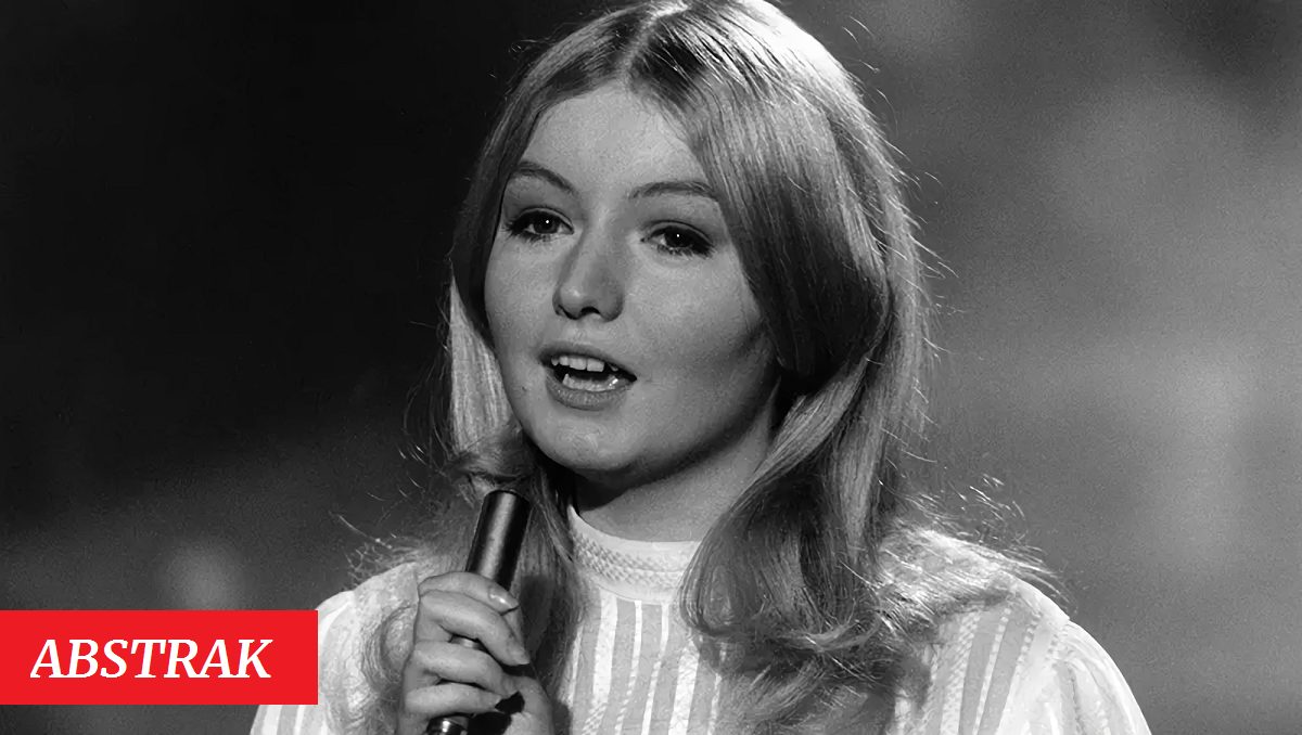 Abstrak-Mary-Hopkin